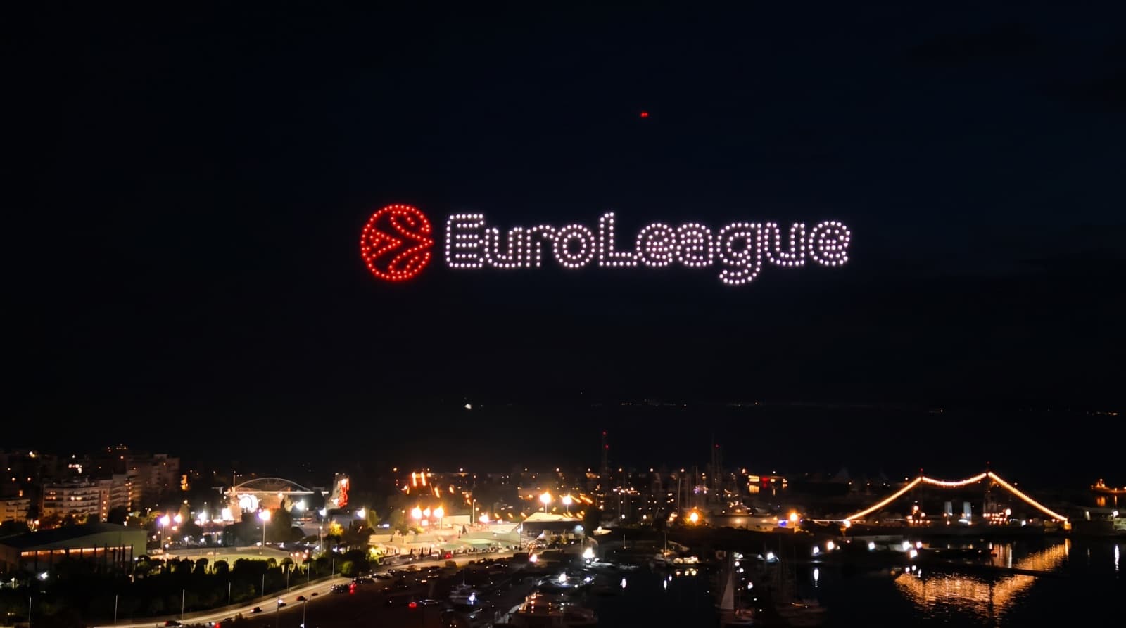 A drone show for the EuroLeague Final Four: Athens lights up for basketball